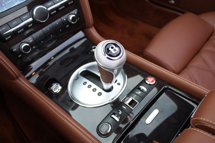  Bentley Continental GTC Speed 2010 года  (фото 44 из 70)